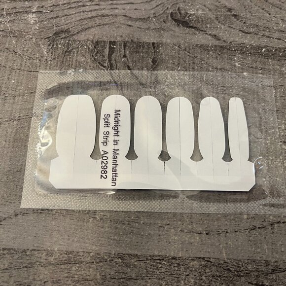 Roaring Good Time Color Street Nail Polish Strips, Subscription Box Sets - Picture 14 of 14